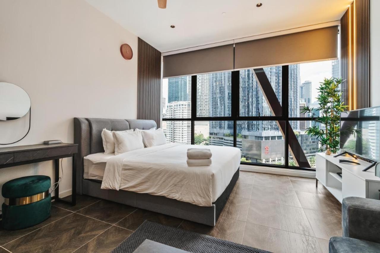 Scarletz Suites Klcc By Luxe Suites Kuala Lumpur Exterior photo